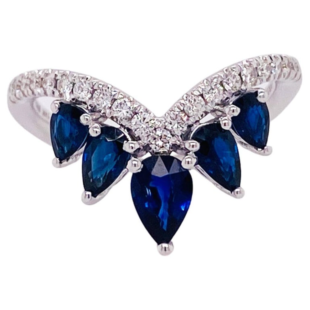 Blue sapphire crown deals